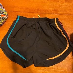 ✔️✔️ATHLETIC DRI FIT NIKE SHORTS✔️✔️